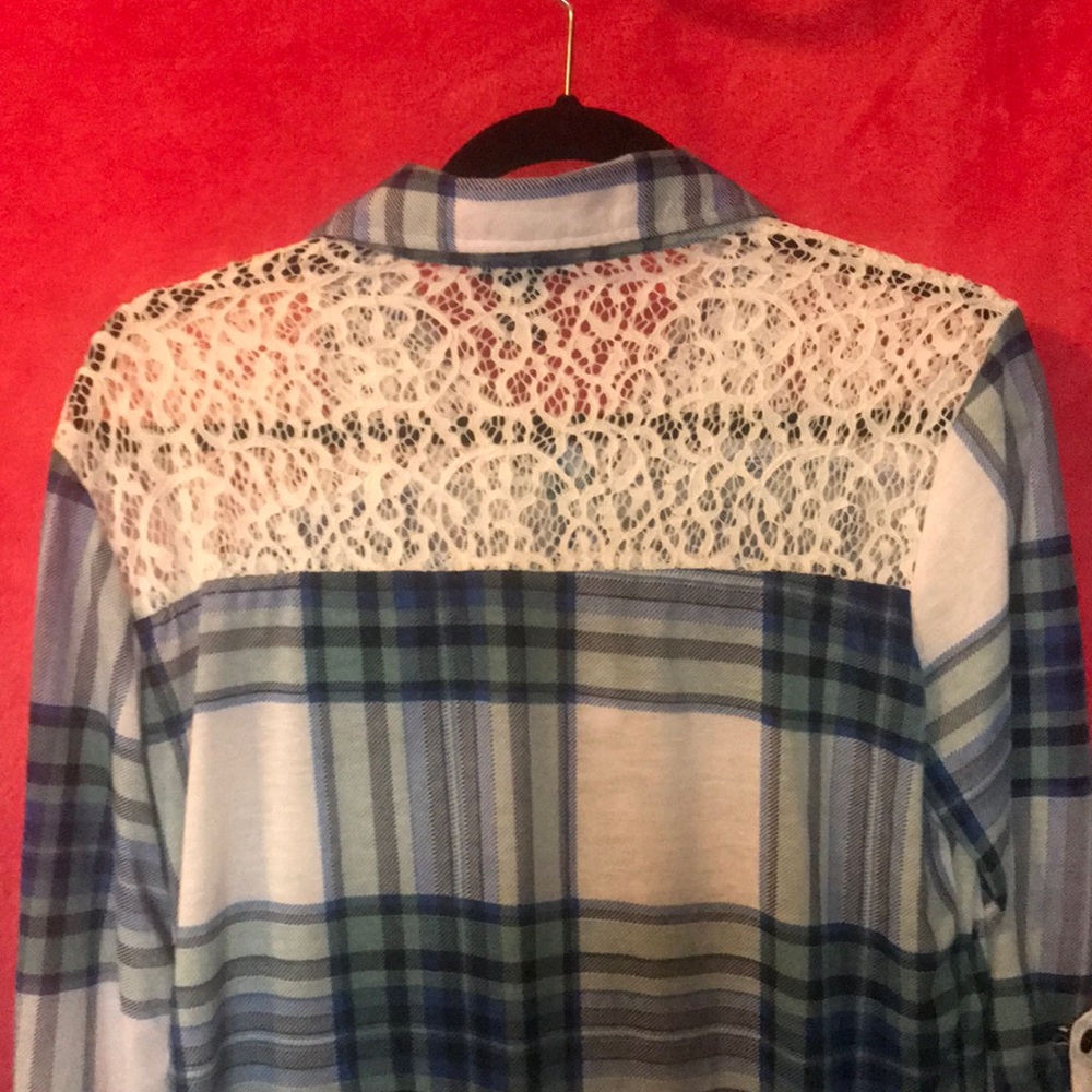 Shirt - Picture 4 of 4